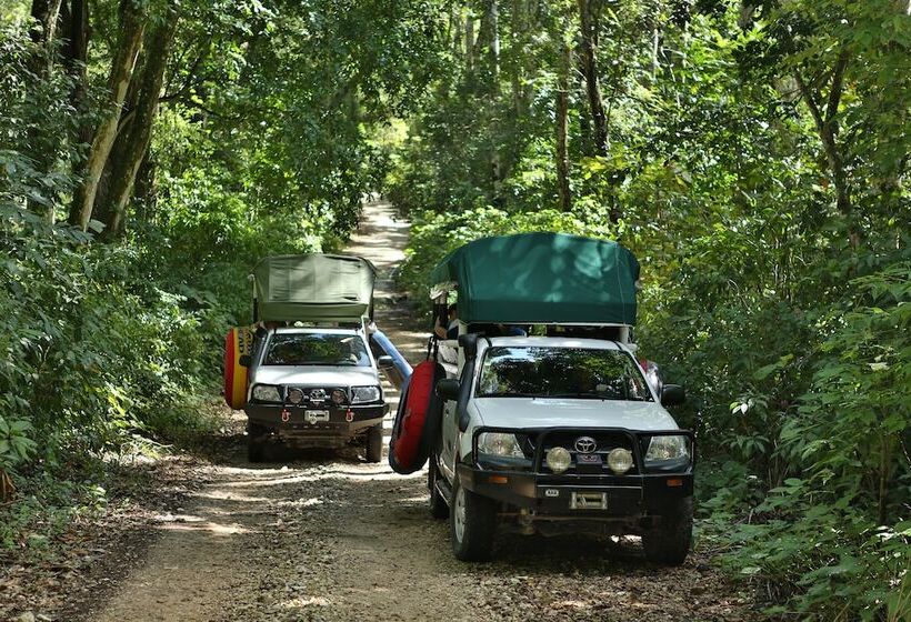 هتل Platon Ecolodge