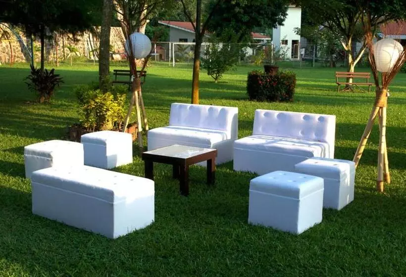 Maju Hotel Campestre & Spa