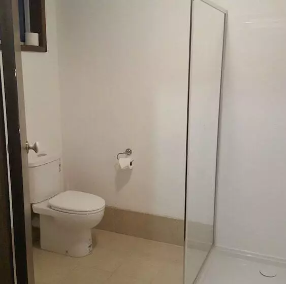 Motelli Cardigan Lodge