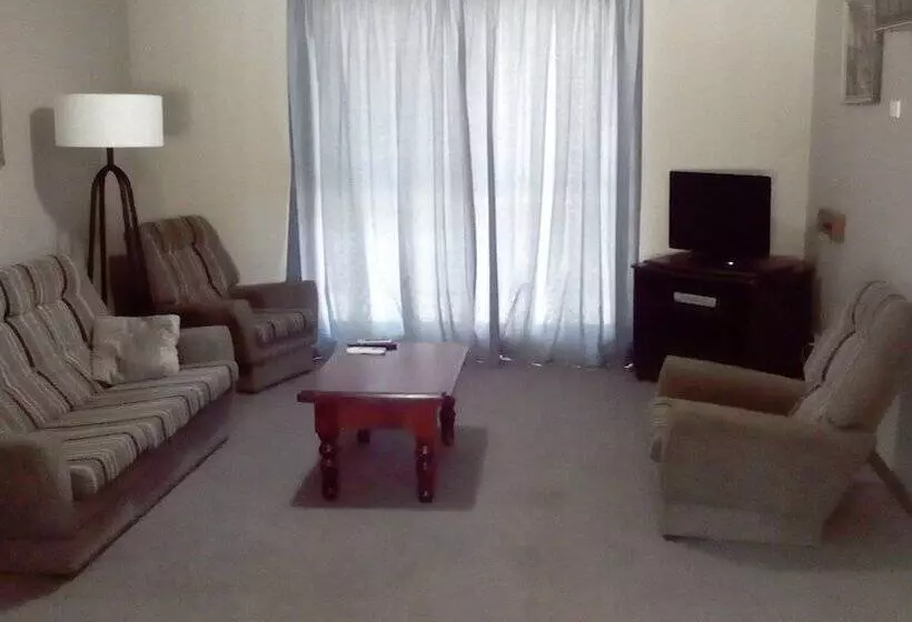 Motelli Cardigan Lodge