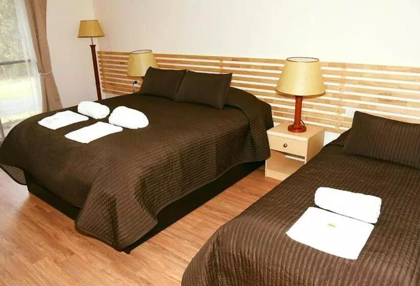 モーテル Cherrabah Resort