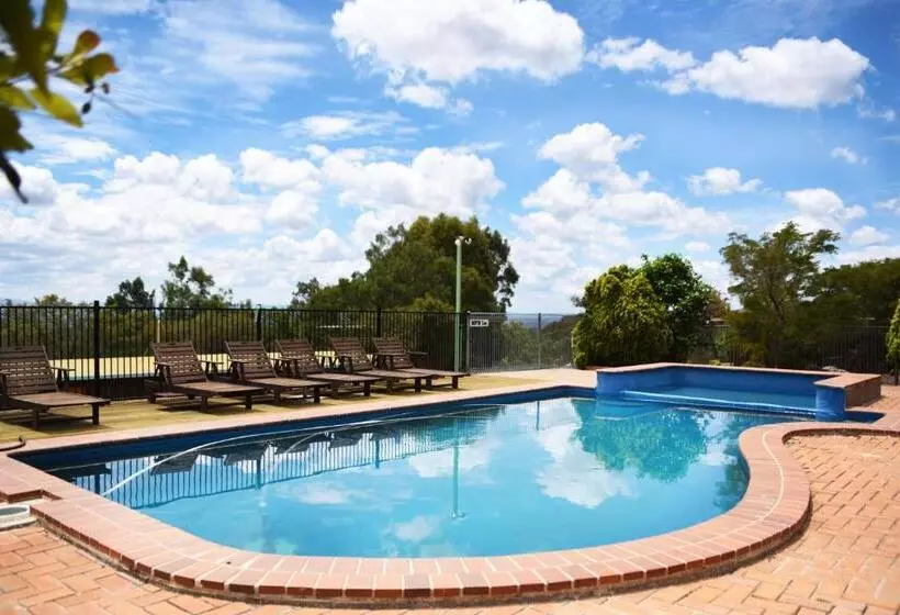 モーテル Cherrabah Resort