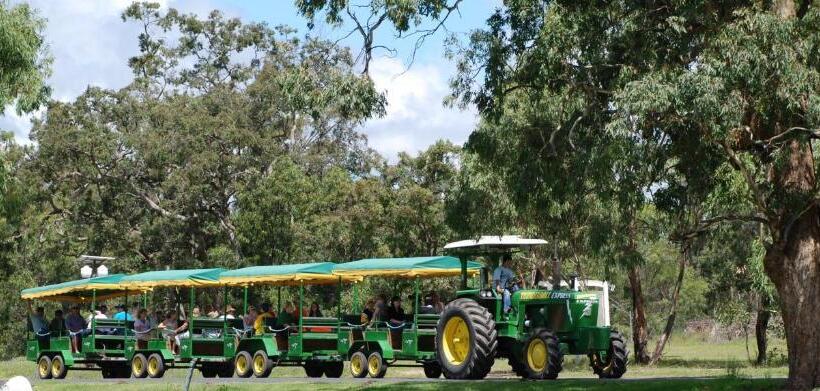 汽车旅馆 Cherrabah Resort