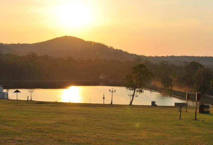 汽车旅馆 Cherrabah Resort