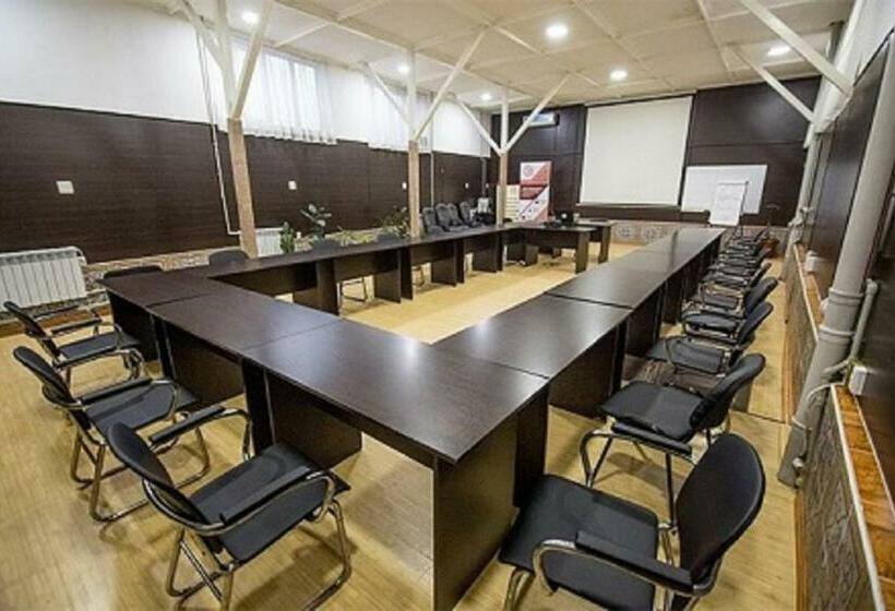 پانسیون Eco House