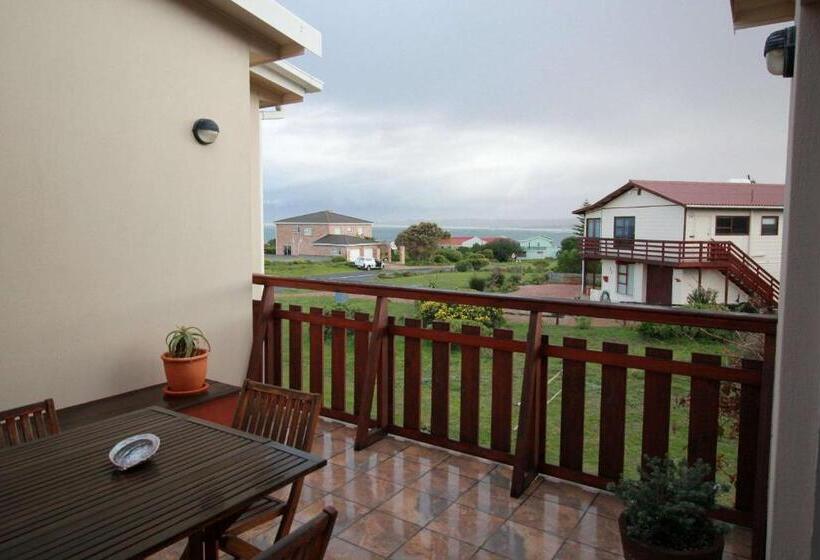 بنسيون Haus Giotto