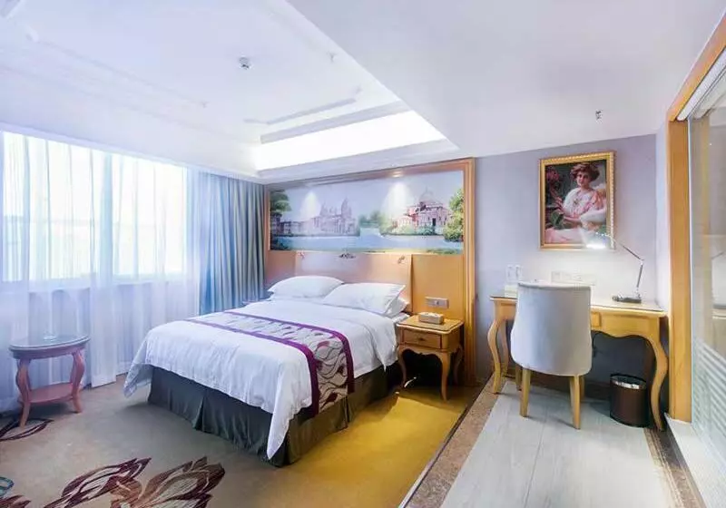 Vienna International Hotel Haikou West Bus Station
