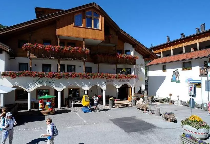 Aamiaismajoitus (B&B) Pensione Edelweiss