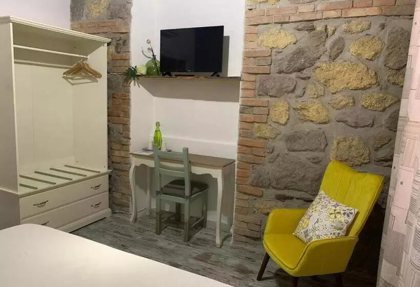 Aamiaismajoitus (B&B) Locanda Villa Naumanni