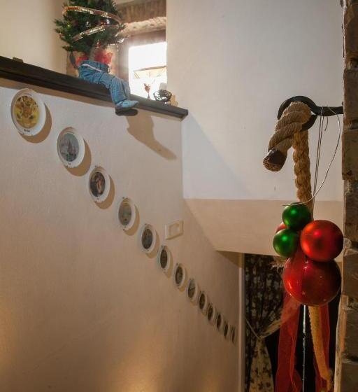 مبيت وإفطار Locanda Villa Naumanni