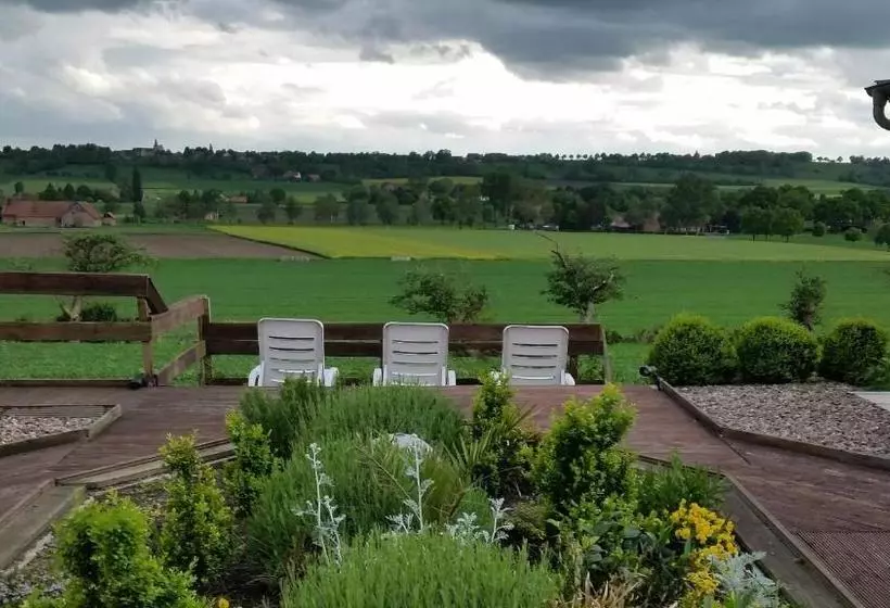 Landsitz Kapellenhöhe, Hotel Garni