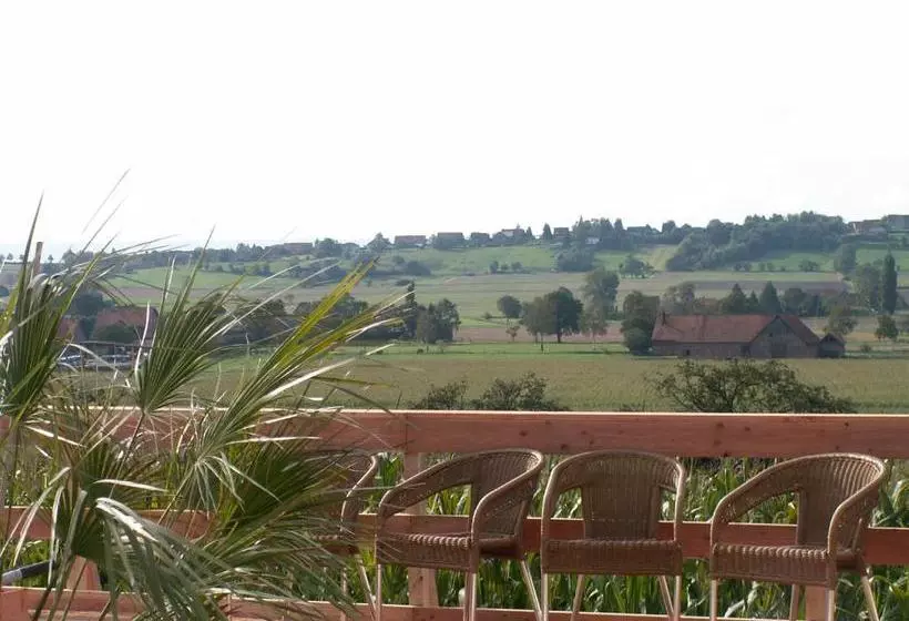 Landsitz Kapellenhöhe, Hotel Garni