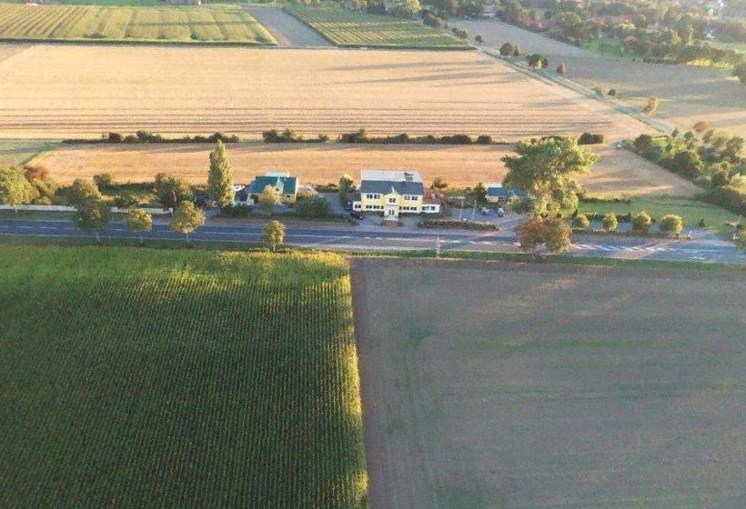 Landsitz Kapellenhöhe, Hotel Garni