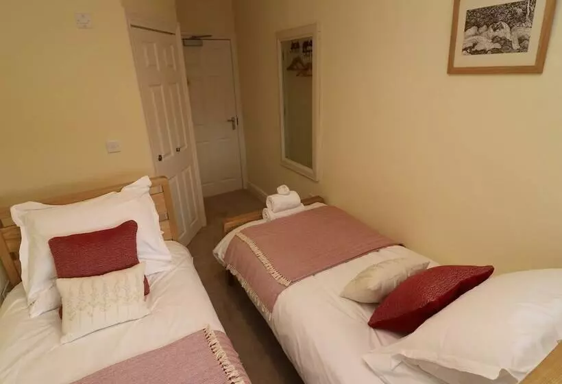 Aamiaismajoitus (B&B) Inglenook Guest House