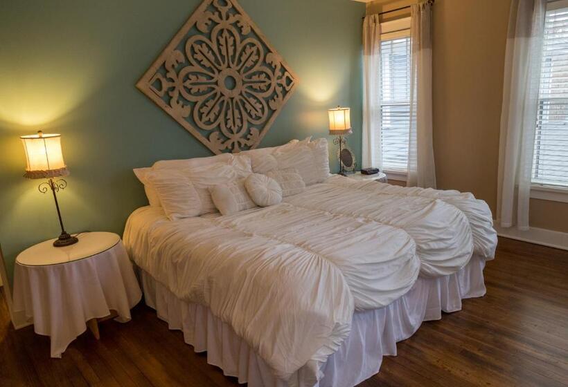 مبيت وإفطار The Inn At Union Pier