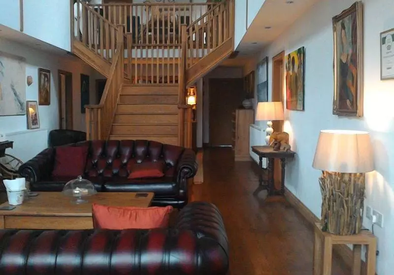 Aamiaismajoitus (B&B) The Old Church Horncliffe