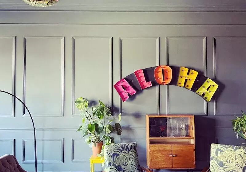 Coed Mawr Hall Bed & Breakfast