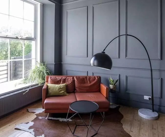 Coed Mawr Hall Bed & Breakfast