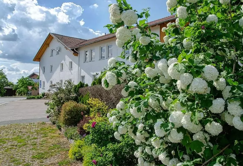 Hotelli Gasthof Altmann