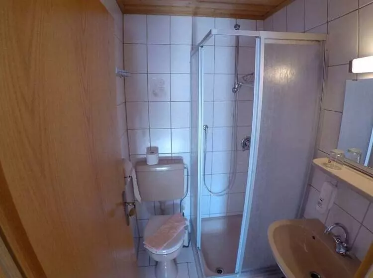 Hotelli Gasthof Altmann