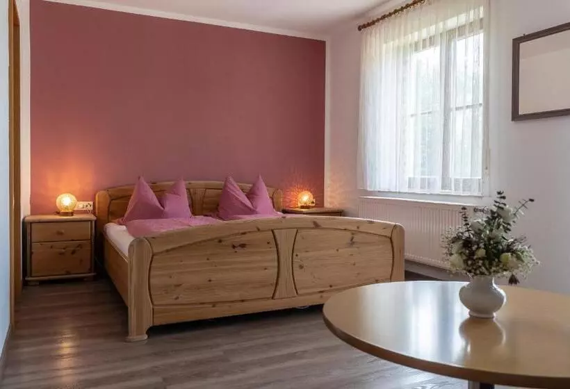 Hotelli Gasthof Zur Frohen Einkehr