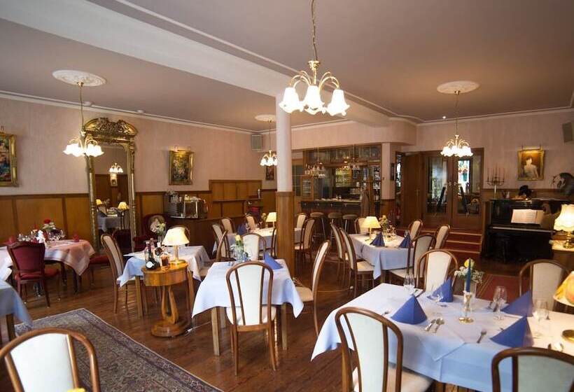 호텔 Zur Post Burg An Der Mosel