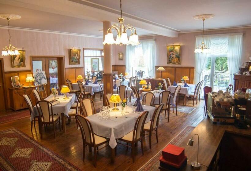 호텔 Zur Post Burg An Der Mosel