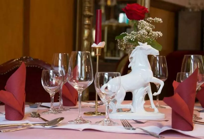 Hotelli Zur Post   Burg An Der Mosel