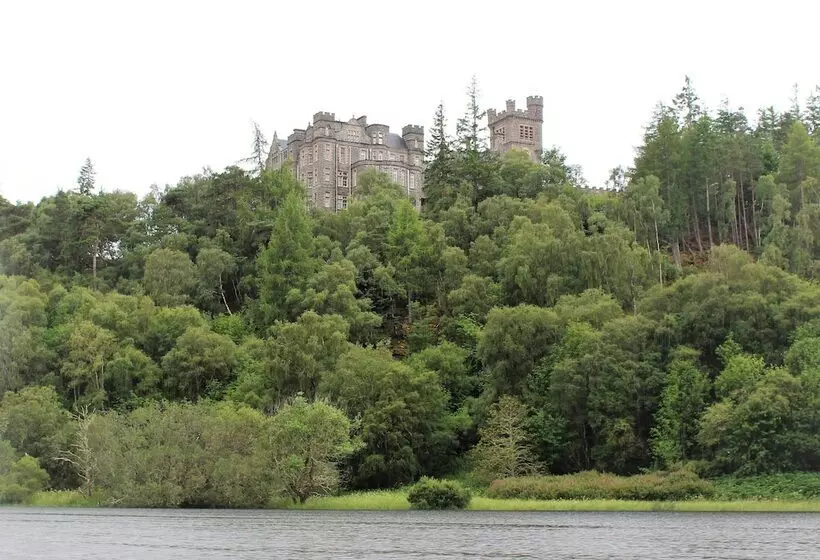 Invershin Hotel Bunkhouse & Bar