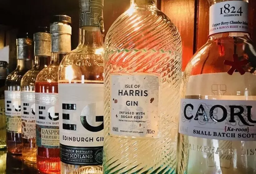 Invershin Hotel Bunkhouse & Bar