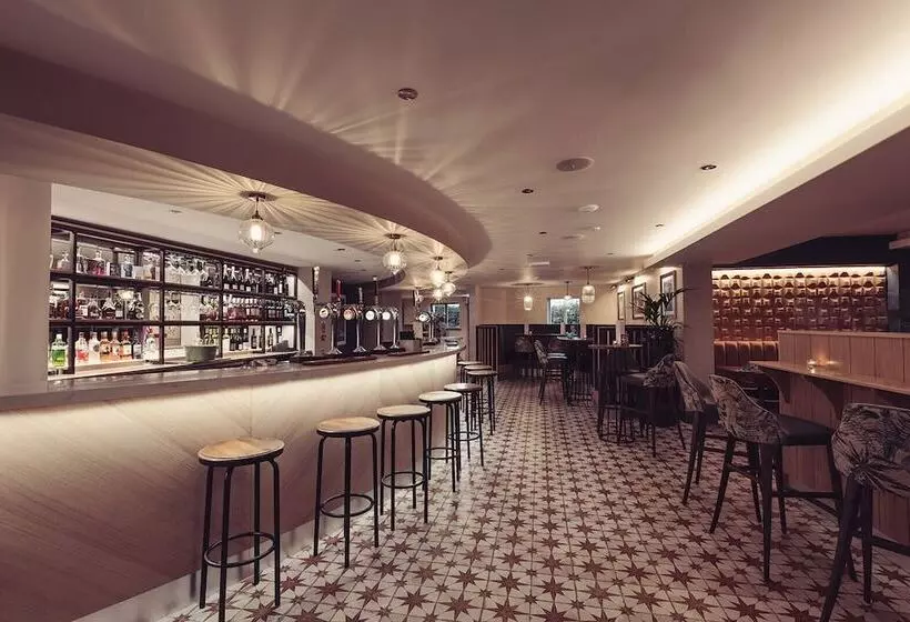 Longlands Inn And Restaurant