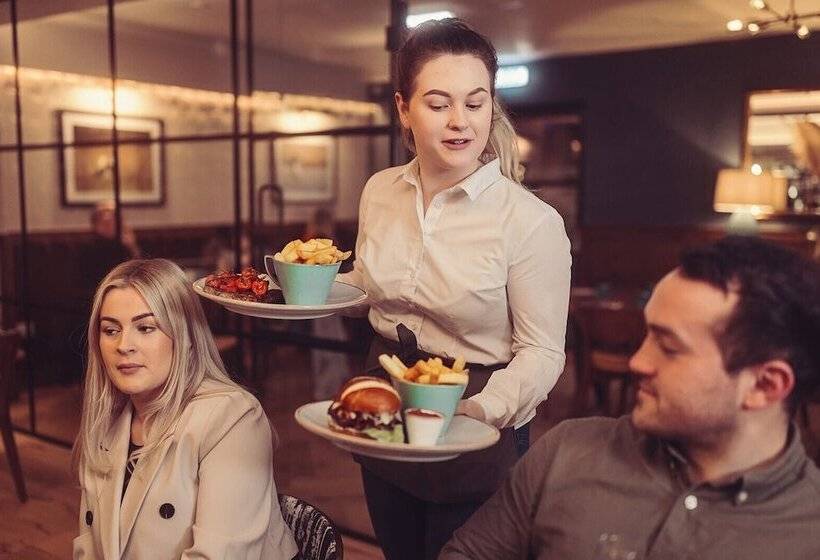 Longlands Inn And Restaurant