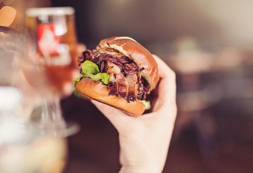 Longlands Inn And Restaurant