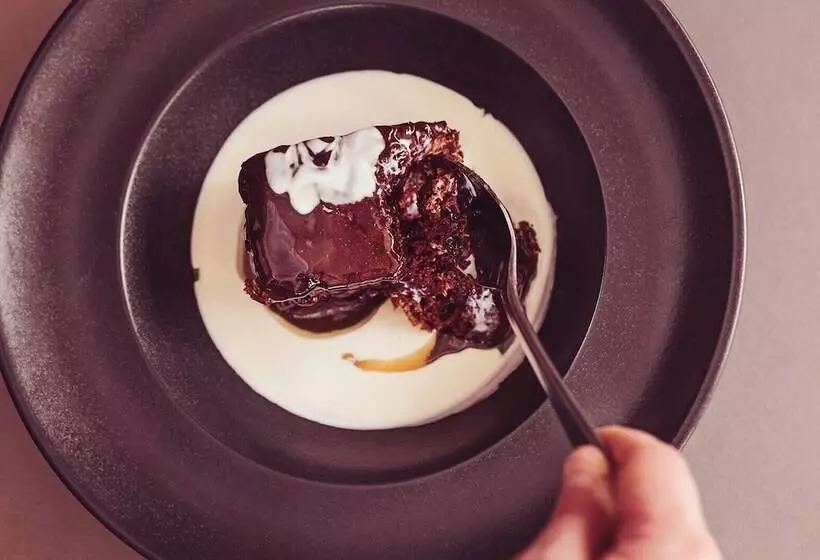 Longlands Inn And Restaurant