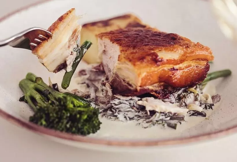 Longlands Inn And Restaurant