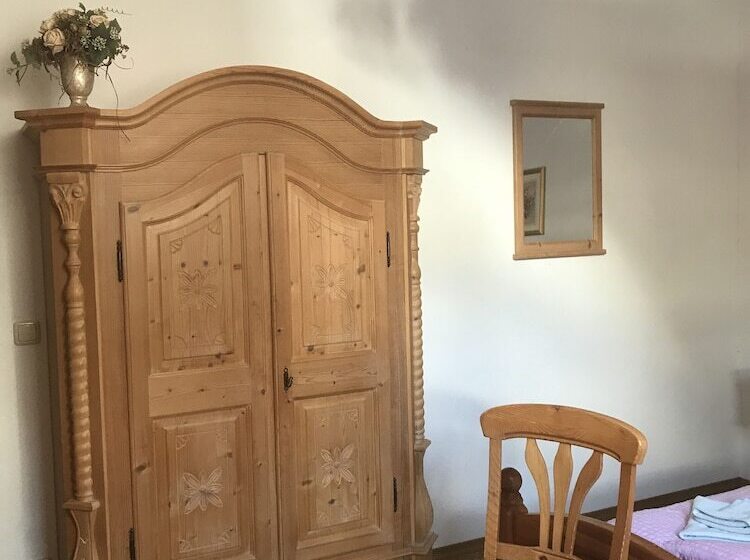 ペンション Gasthaus Und Hotel Peterhänsel