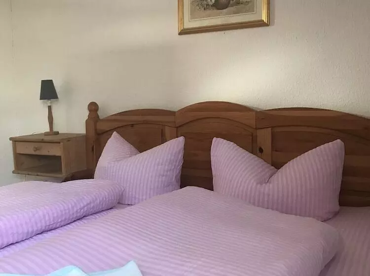 Majatalo Gasthaus Und Hotel Peterhänsel