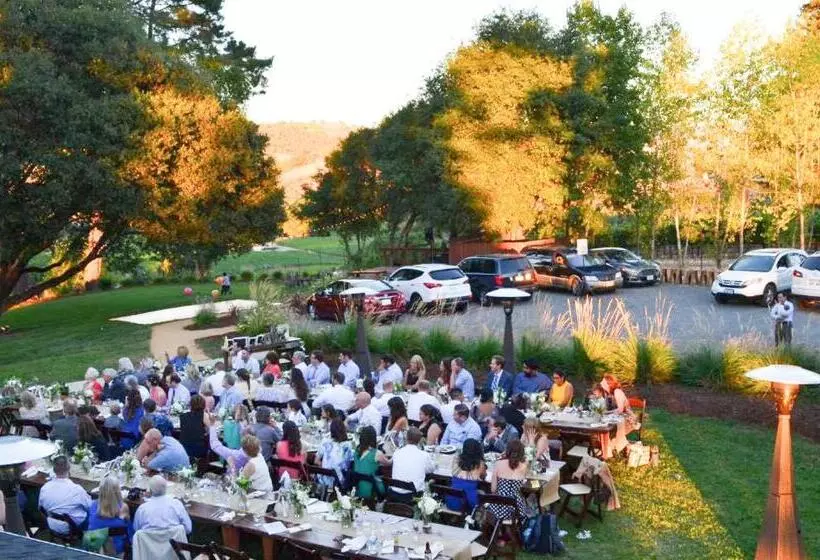 Retkeilymaja Indian Creek Inn