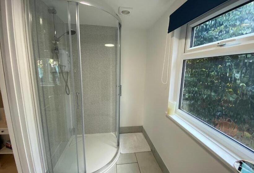 ユースホステル The Rose Cottage Inn