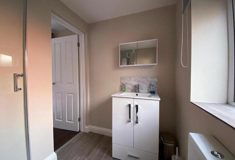 ユースホステル The Rose Cottage Inn