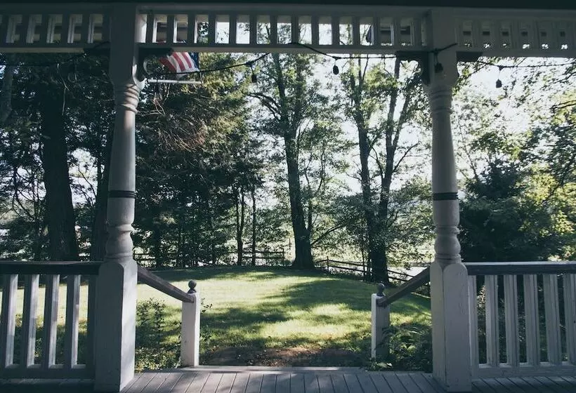 Aamiaismajoitus (B&B) Inn At Tyler Hill