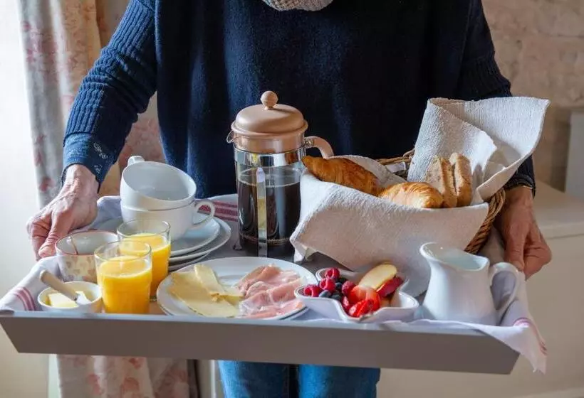 Aamiaismajoitus (B&B) The Barn At Amberwell