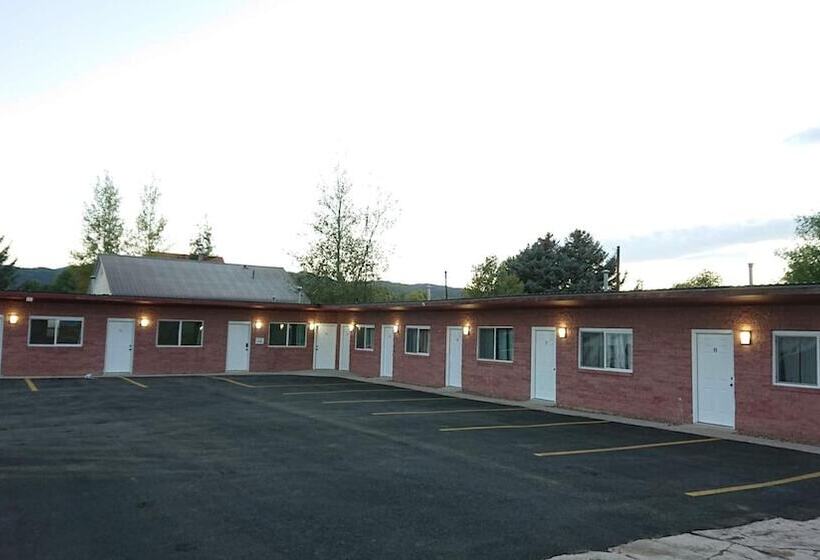 Отель Caribou Gem