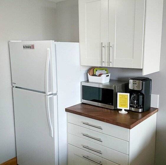 Отель Caribou Gem