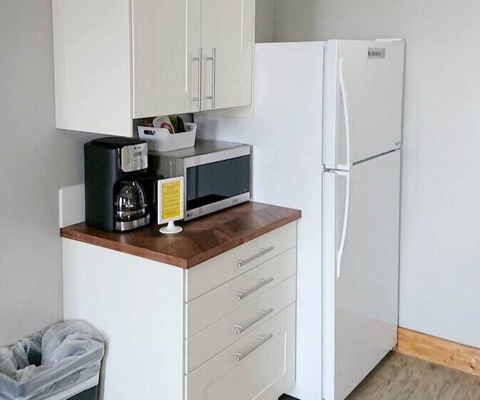 Отель Caribou Gem