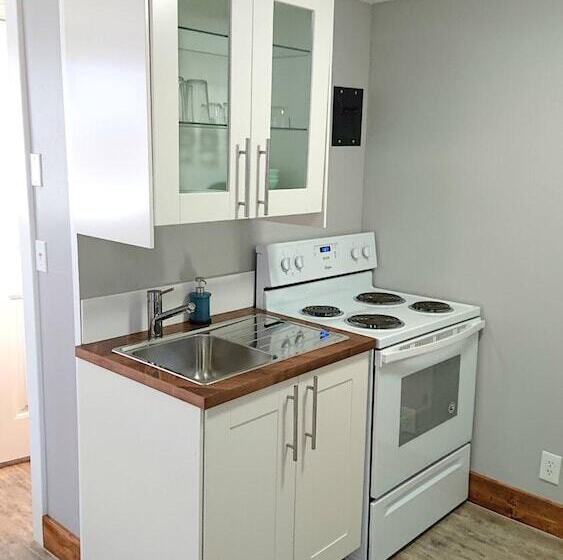 Отель Caribou Gem