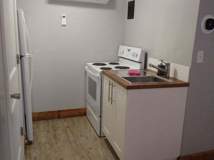 Отель Caribou Gem