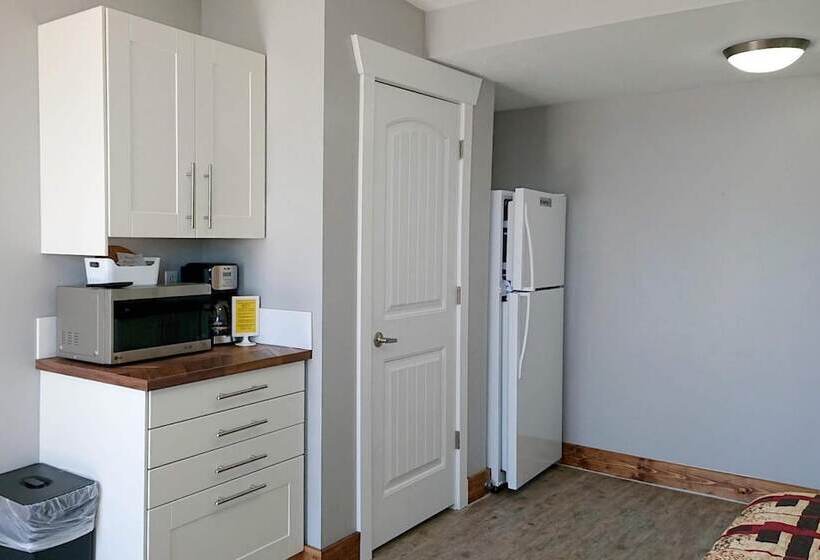 Отель Caribou Gem