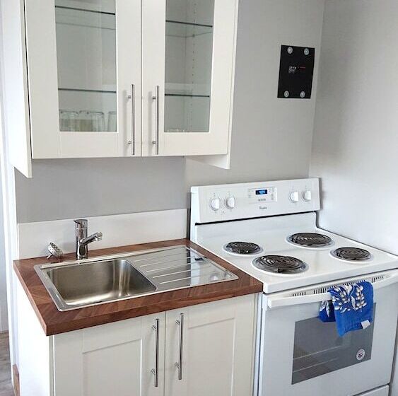 Отель Caribou Gem