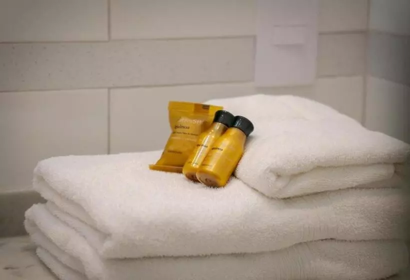 ホテル Pousada Una